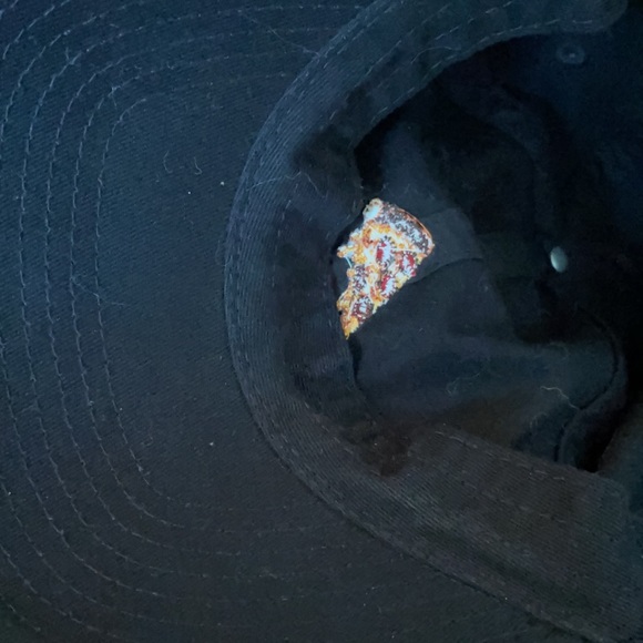 Pizza hat - Picture 5 of 5